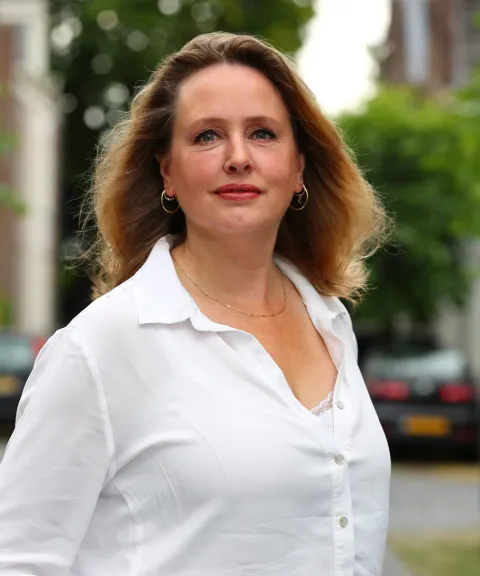 Portret van Femke Barendrecht, uitvaartverzorger bij Mea Vota